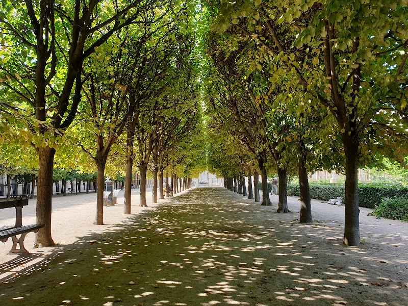 Jardin du Palais-Royal in Paris