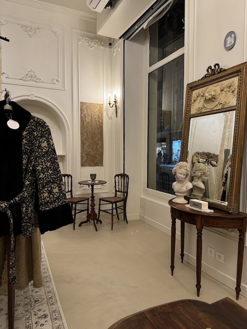 Kanelle Vintage in Paris